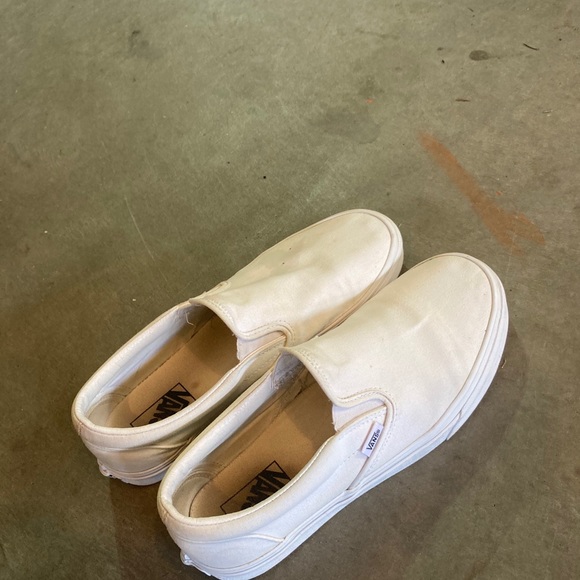 Vans white slip on’s shoes - Picture 3 of 5
